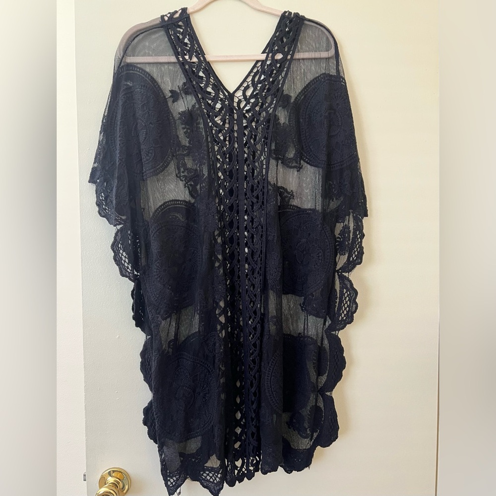 NWT Vince Camuto One Size Sheer Black Embroidered Swim Swimsuit Cover Up NEW
